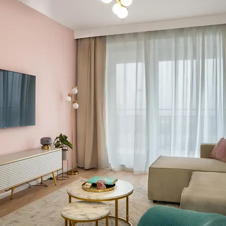 Cityscape - Modern & Premium Apartment Brasov
